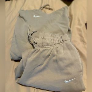 Nike Hoodie and matching bottoms